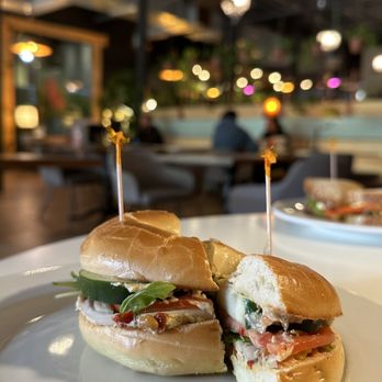 The Best 10 Restaurants near Xcel Energy Center in Saint Paul, MN - Yelp