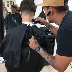 J Black Barber Shop & Salon