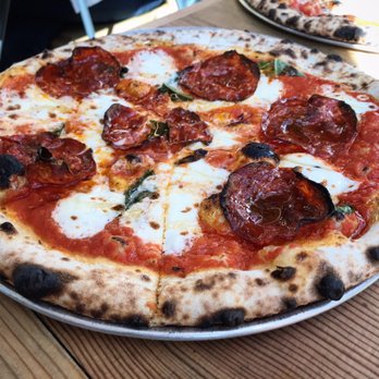 Roberta's - Bee Sting - Pizza Near Me - Culver City, California