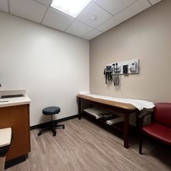 AFC Urgent Care Newtown