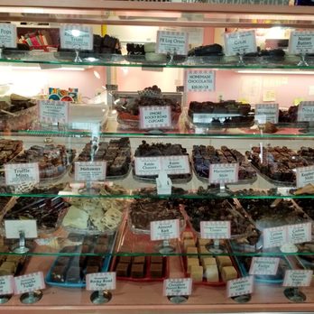 Bruce's Candy Kitchen - Home made chocolates - expensive! - Candy Stores Near Me - Cannon Beach, Oregon Bruce's Candy Kitchen - Home made chocolates - expensive! - Candy Stores Near Me - Cannon Beach, Oregon