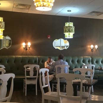 Syrup Downtown - Cute décor - Breakfast & Brunch Near Me - Denver, Colorado