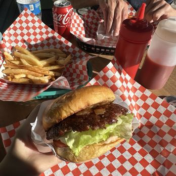 Hayes Burger - Hamburger and fries - American Near Me - San Diego, California Hayes Burger - Hamburger and fries - American Near Me - San Diego, California