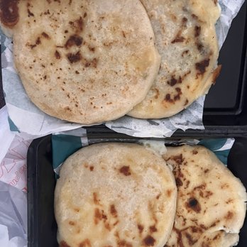 La Fonda de Don Cuper - Valleys Best Pupusas - Salvadoran Near Me - Van Nuys, California