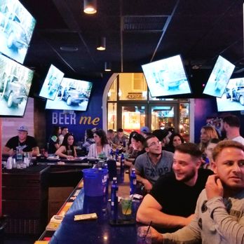 Arooga's Sports Tavern and Game Room - Bars Near Me - Patchogue, New York