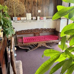 Southampton Thai Cuisine - Lobby