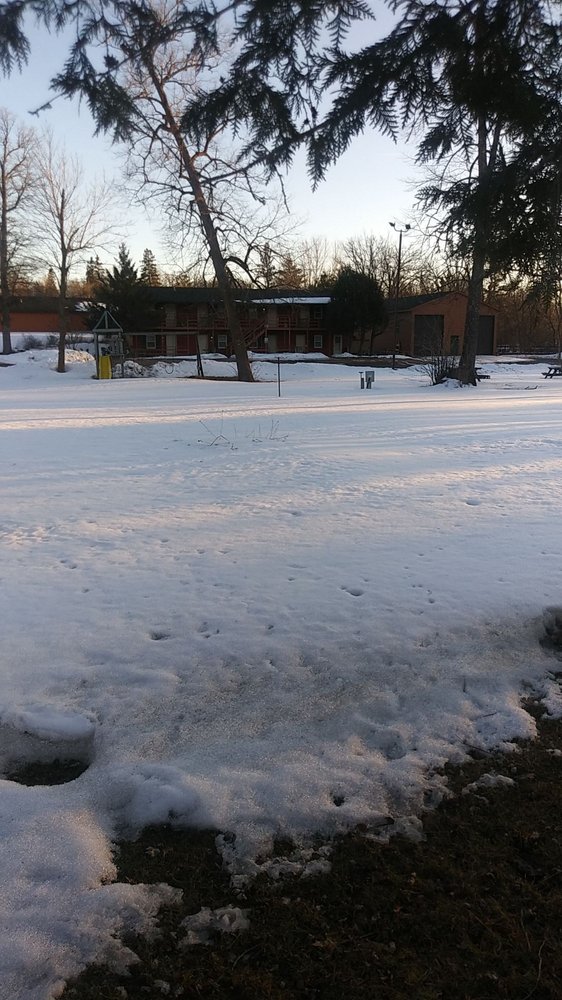 RIPPLE RIVER MOTEL & RV PARK Updated September 2024 14 Photos 701 Minnesota Ave S, Aitkin