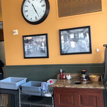 Mansour's Market - a clock on the wall - Coffee & Tea Near Me - Scranton, Pennsylvania Mansour's Market - a clock on the wall - Coffee & Tea Near Me - Scranton, Pennsylvania