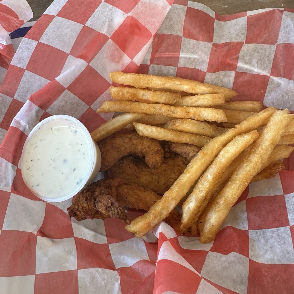 Fat Bottom Brewing - 3 piece Chicken tenders - Breweries Near Me - Nashville, Tennessee Fat Bottom Brewing - 3 piece Chicken tenders - Breweries Near Me - Nashville, Tennessee