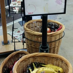 Brookshire's - Makes for happy little helpers
