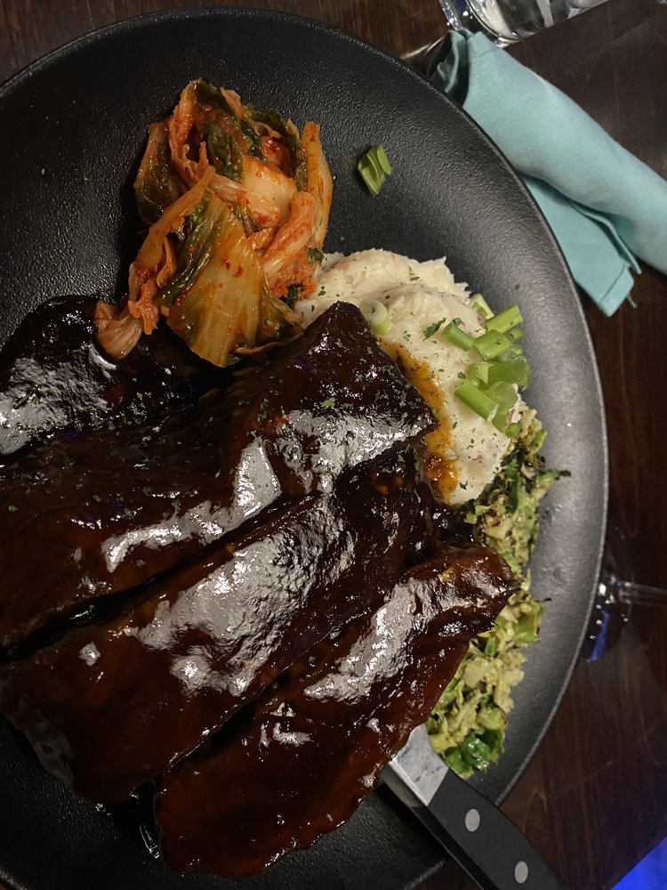 City Line Bar and Grill