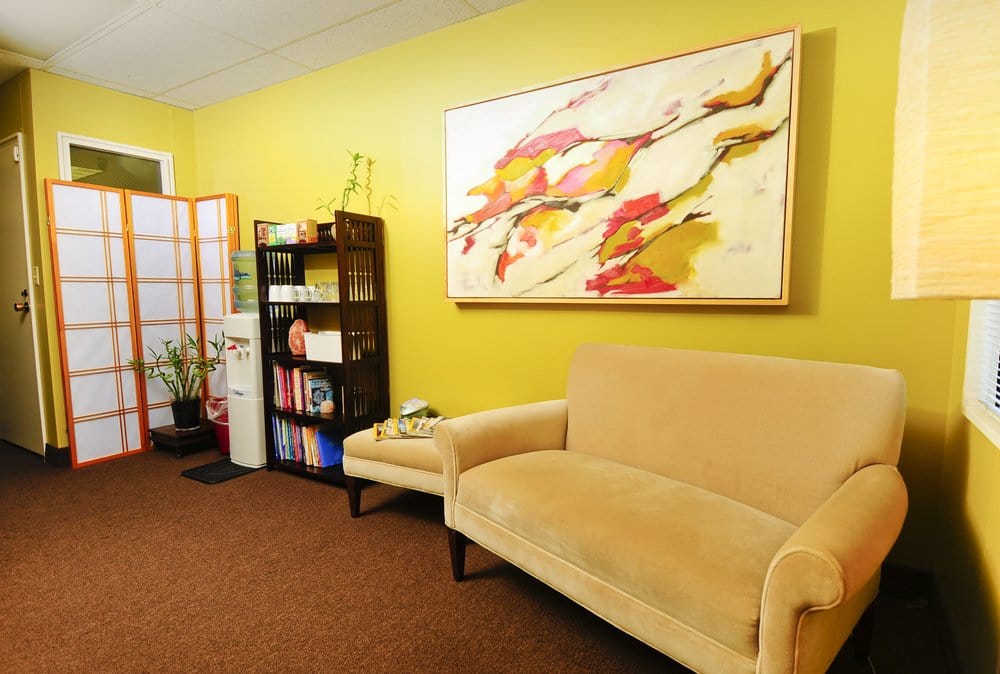 RED CLOVER CLINIC Updated September 2024 2233 N Hamline Ave