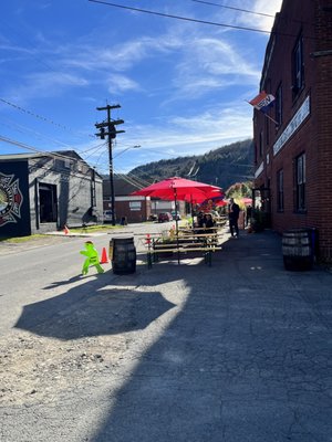 Do Good Spirits by null