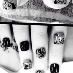 Blossom Nails/Lynn Haven