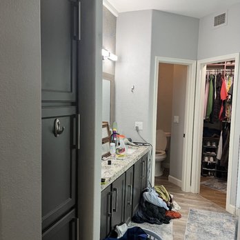 Everest Granite & Cabinets - Vanity before remodel - Cabinetry Near Me - Scottsdale, Arizona Everest Granite & Cabinets - Vanity before remodel - Cabinetry Near Me - Scottsdale, Arizona