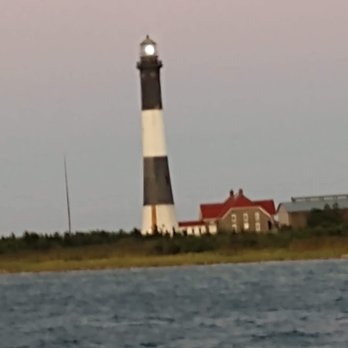 Harmony Entertainment - Lighthouse - light on every 10 seconds- (thanks Robert for that info) - Musicians Near Me