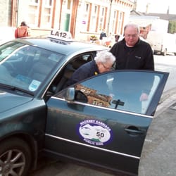 La12 Taxis - Alan at the Taxi rank