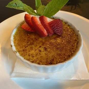 Mankas Grill - Crème brûlée - American Near Me - Fairfield, California