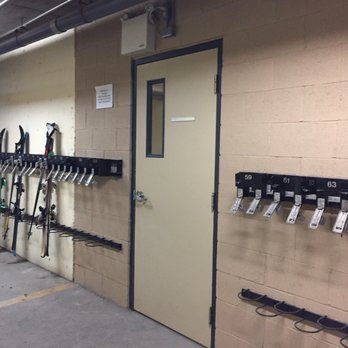 Banff Inn - Lockers in the basement car garage to safely store skis and snowboards. - Hotels Near Me - Banff, Alberta