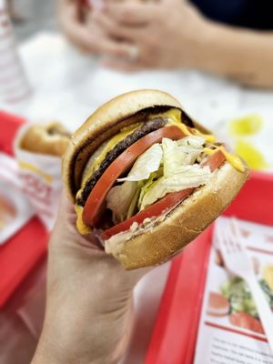 In-N-Out Burger by null