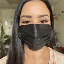 Wave Lash Studio - Hybrid wispy lashes