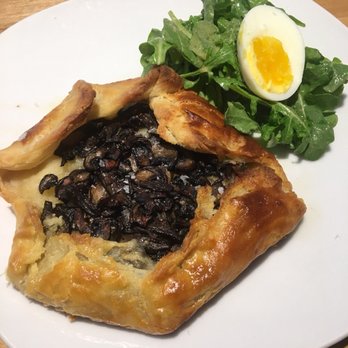Nourish Cooking School - Mushroom tart with a side salad and a 7-minute egg - Cooking Schools Near Me - Vancouver, British Columbia Nourish Cooking School - Mushroom tart with a side salad and a 7-minute egg - Cooking Schools Near Me - Vancouver, British Columbia