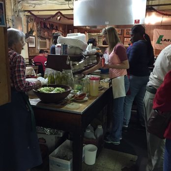 Doe's Eat Place - Steakhouses Near Me - Greenville, Mississippi
