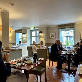 Parliament House Hotel - Breakfast Room - Hotels Near Me - Edinburgh, EDH Parliament House Hotel - Breakfast Room - Hotels Near Me - Edinburgh, EDH