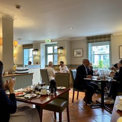 Breakfast Room