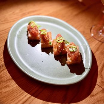 Uchi Philadelphia - Crispy rice (spicy tuna, tobanjan, chive) - Sushi Bars Near Me - Philadelphia, Pennsylvania Uchi Philadelphia - Crispy rice (spicy tuna, tobanjan, chive) - Sushi Bars Near Me - Philadelphia, Pennsylvania
