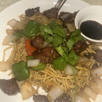 Saigon Kitchen - BEEF GARLIC NOODLES - Vietnamese Near Me - San Jose, California