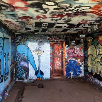 Ehukai Pillbox Hike - Hiking Near Me - Haleiwa, Hawaii