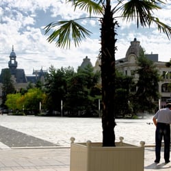 Place Charles De Gaulle