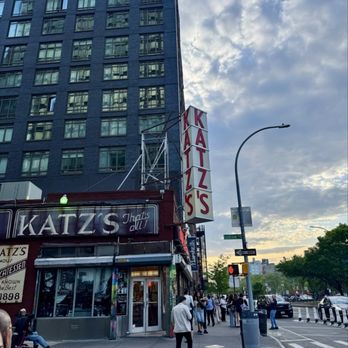 Katz's Delicatessen - Delis Near Me - New York, New York