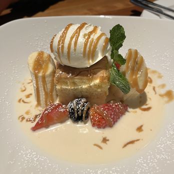 The Evie - Tres Leches - American Near Me - Chicago, Illinois