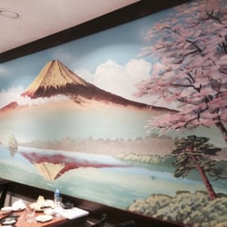 Shabu-Shabu Eat Tokyo - Love the mural