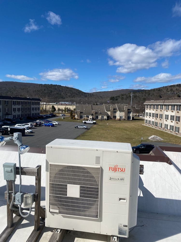 Slide of Mr Breeze HVAC, Hot Water & Plumbing Service