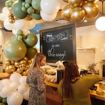 Poppin’ Cleveland - Balloon Services Near Me