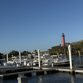 U-Tiki Beach - Riverwalk view - Seafood Near Me - Jupiter, Florida