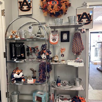 Le Roy's Florist - Gifts, collectibles, Interior design, home decor, Auburn fans - Florists Near Me - Mobile, Alabama