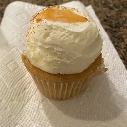 Peach cobbler is so, so good! Peach cobbler is so, so good!