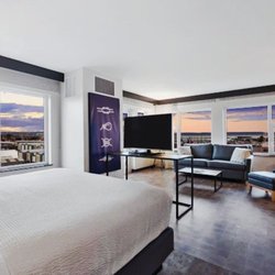 Hotel Indigo Seattle Everett Waterfront - INSIDE OUR SUITE