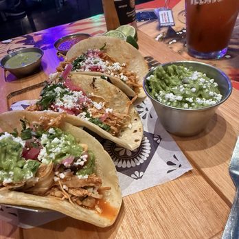 La Chingada Cocina Mexicana - Chicken Tinga Tacos with a side of Guacamole - Mexican Near Me - Tucson, Arizona La Chingada Cocina Mexicana - Chicken Tinga Tacos with a side of Guacamole - Mexican Near Me - Tucson, Arizona