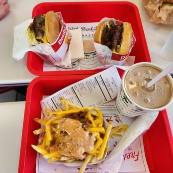 In-N-Out Burger - Burgers Near Me - Carmel Mountain, California