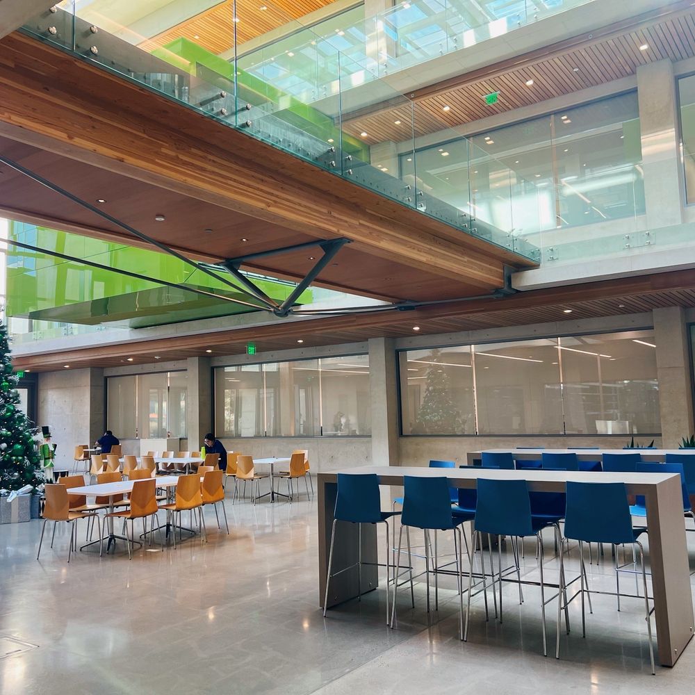 High Tide Cafe - Dining Area - Cafes Near Me - San Diego, California High Tide Cafe - Dining Area - Cafes Near Me - San Diego, California