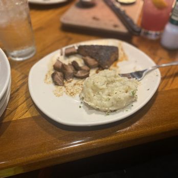 Outback Steakhouse - Steakhouses Near Me - Cincinnati, Ohio Outback Steakhouse - Steakhouses Near Me - Cincinnati, Ohio
