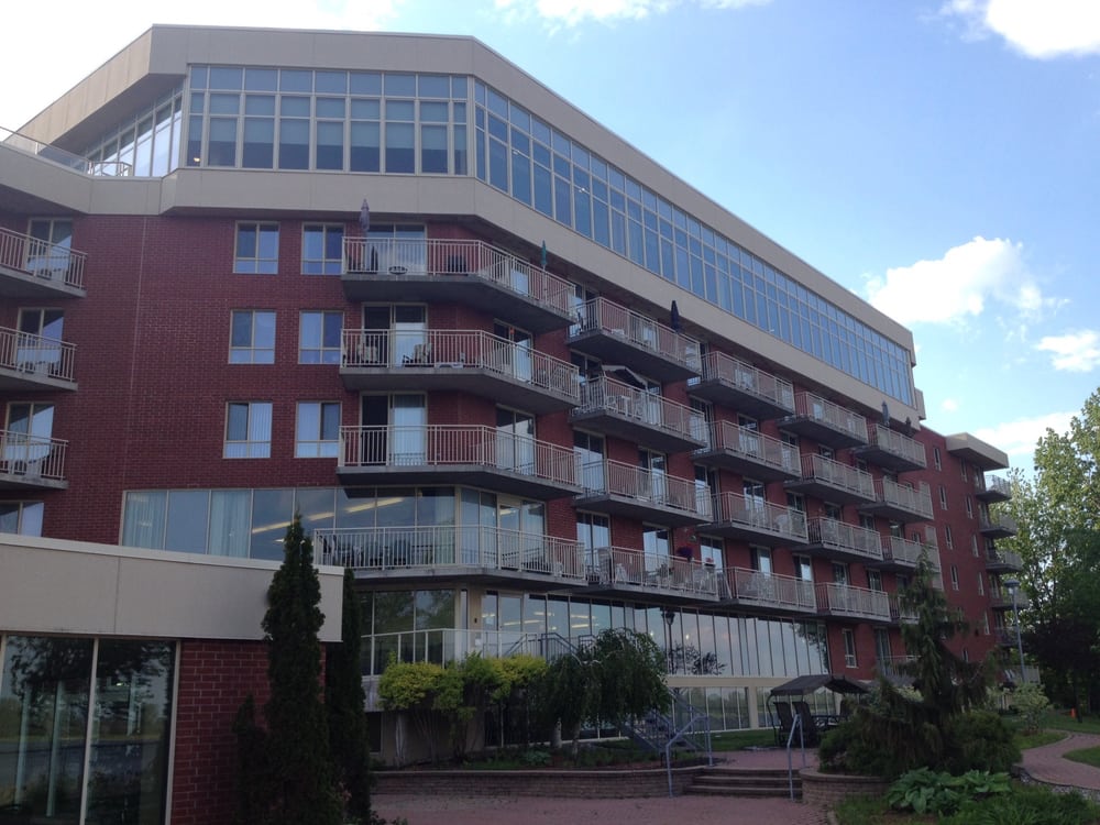 LES RESIDENCES SOLEIL POINTE AUX TREMBLES 13900 NotreDame Rue E, PointeAuxTrembles, Quebec