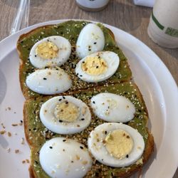 Vine Cafe - Avocado toast