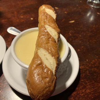 Emmett's Brewing - Cup Cheddar Ale soup - Breweries Near Me - Downers Grove, Illinois