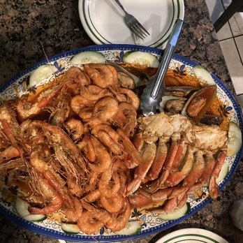 Alegrias Seafood - Charola Mixta - Seafood Near Me - Chicago, Illinois